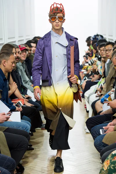 Look 13